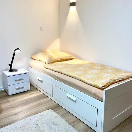 Im Erdgeschoss Apartment